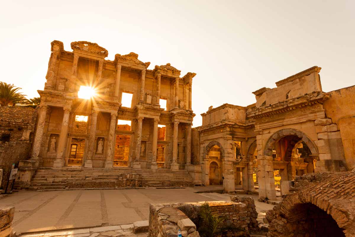 daily Ephesus tour from Istanbul